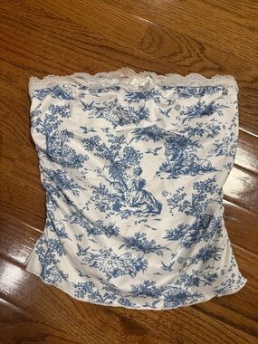 SHEIN White Top with Blue Trim